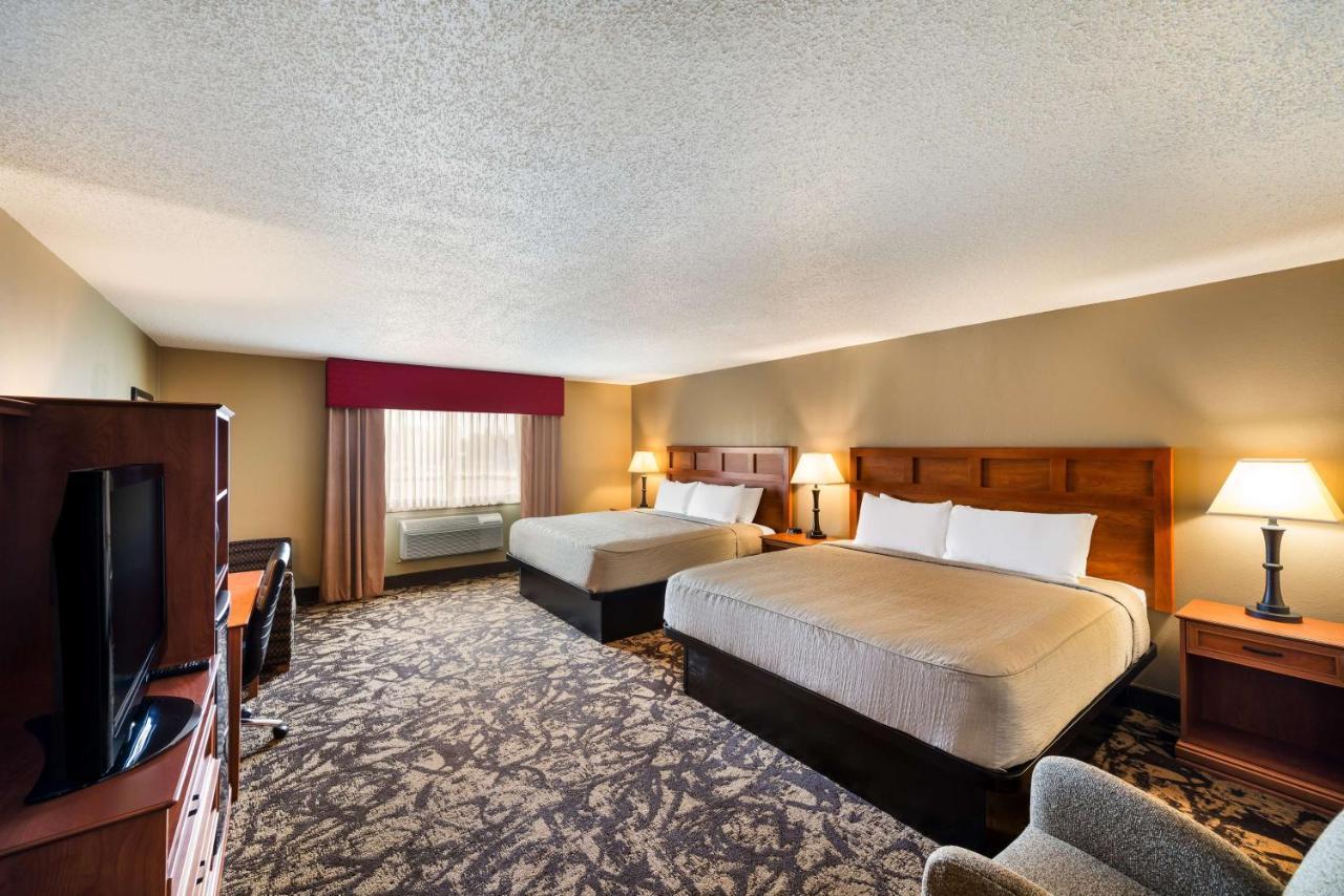 Best Western Derby Inn Ийгъл Ривър Екстериор снимка