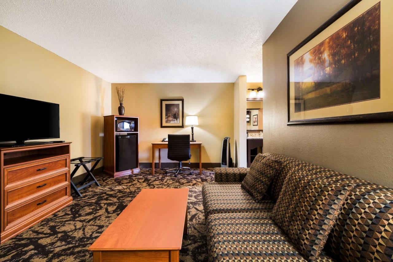 Best Western Derby Inn Ийгъл Ривър Екстериор снимка