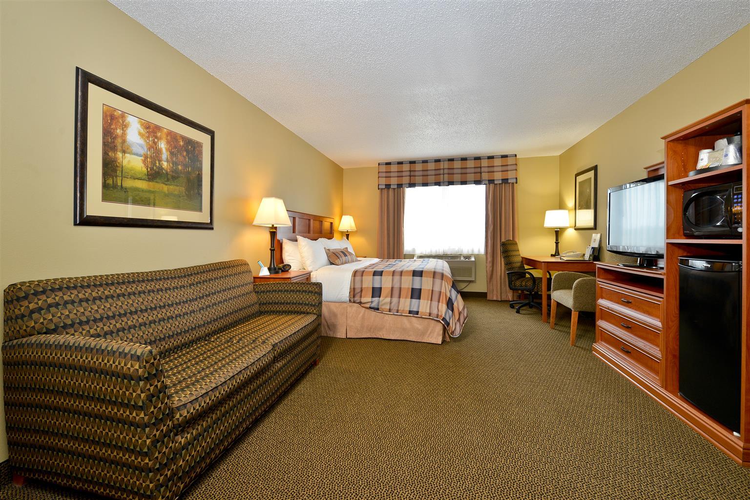 Best Western Derby Inn Ийгъл Ривър Екстериор снимка