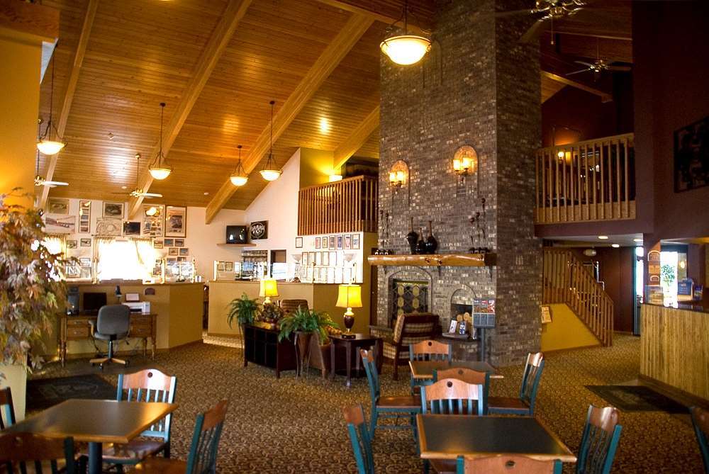 Best Western Derby Inn Ийгъл Ривър Ресторант снимка