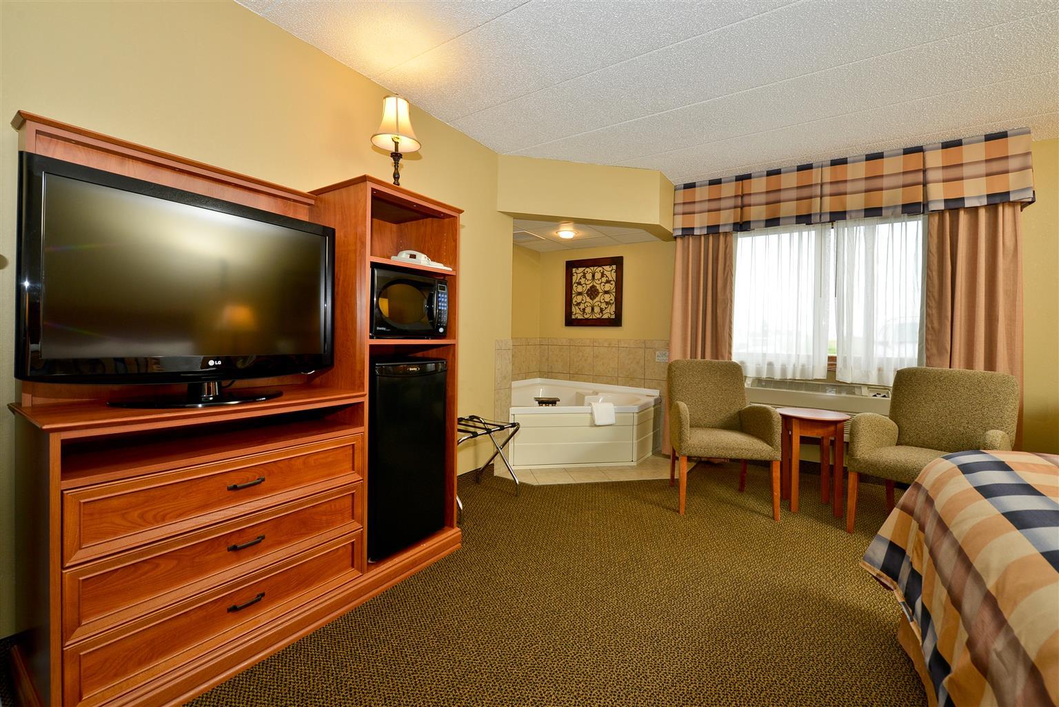 Best Western Derby Inn Ийгъл Ривър Екстериор снимка