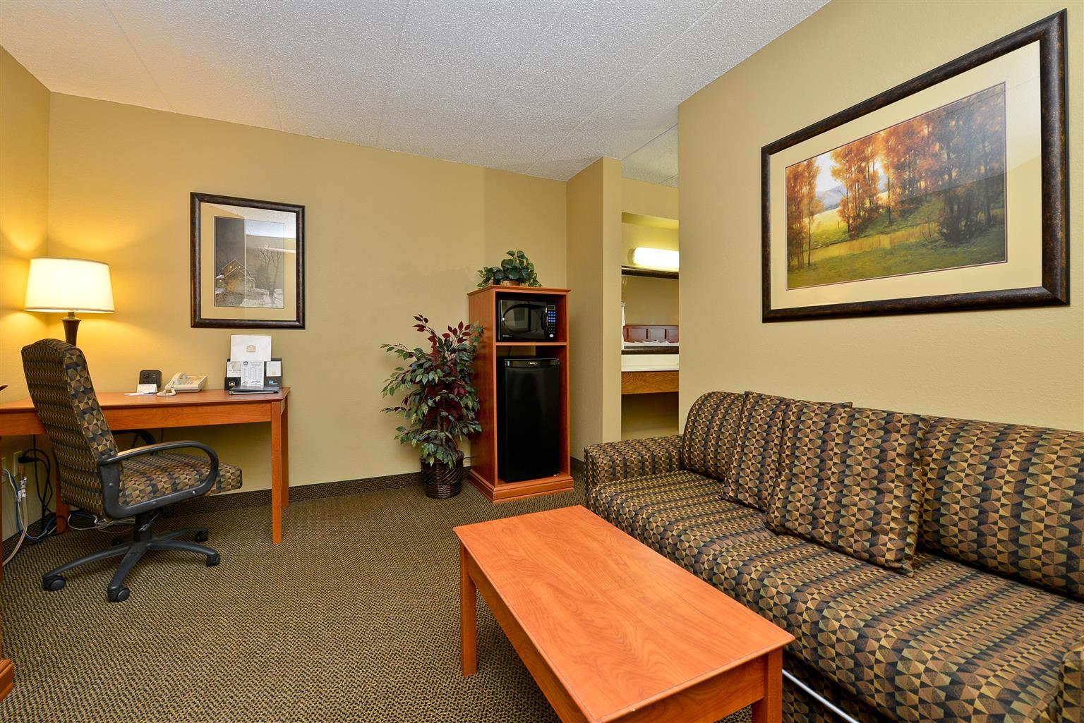 Best Western Derby Inn Ийгъл Ривър Екстериор снимка