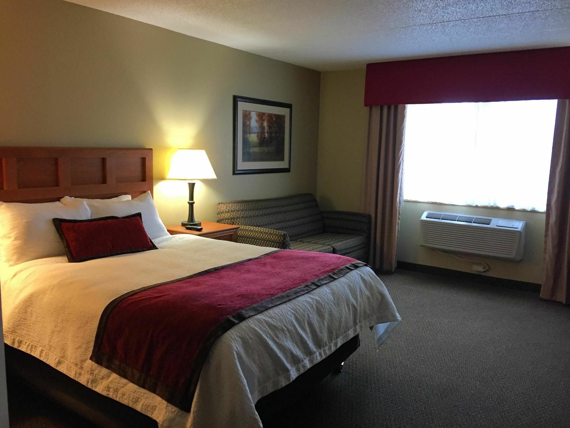 Best Western Derby Inn Ийгъл Ривър Екстериор снимка